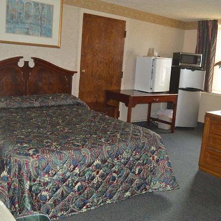 Budget Inn Of Tazewell County Pounding Mill Eksteriør billede